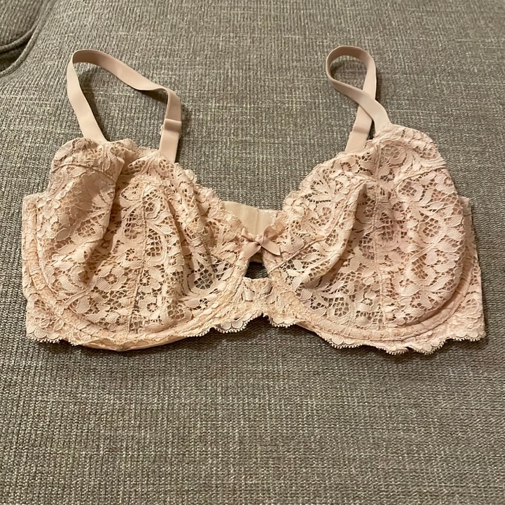 Victoria’s Secret bra - size 34DDD